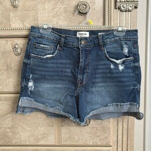 Kenzie Jeans Vintage Luxe - The High Rise Short